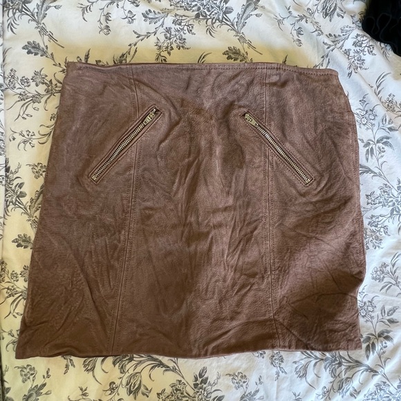 Suede Mini Skirt. Sz 27 - Picture 1 of 3